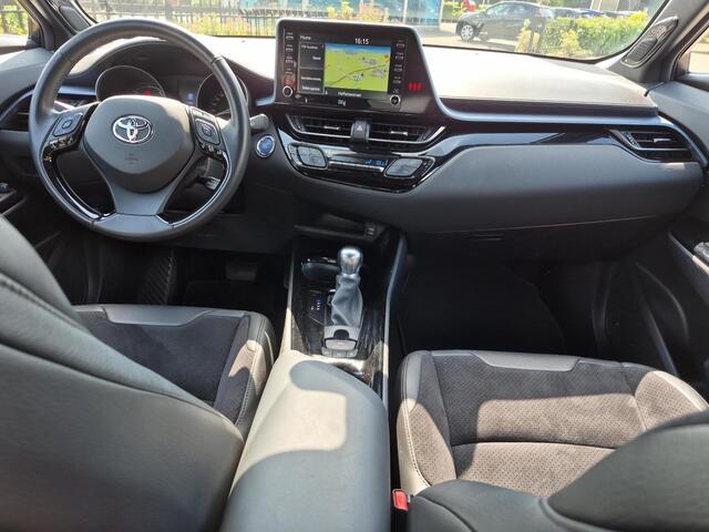 Toyota C-HR 2.0 Hybrid Bi-Tone | JBL audio | Stoelverwarming | Navigatie | Parkeersensoren |