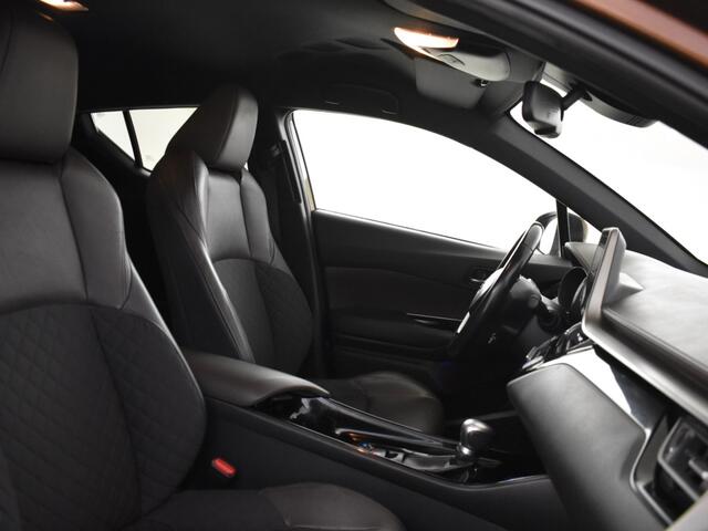 Toyota C-HR 1.8 Hybrid Executive | Trekhaak | Navigatie | All Seasons