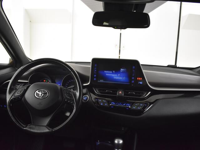 Toyota C-HR 1.8 Hybrid Executive | Trekhaak | Navigatie | All Seasons