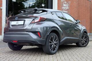 toyota-c-hr-1.8-hybrid-executive-ul