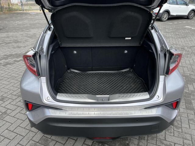 Toyota C-HR 1.8 Hybrid Executive | Navigatie | Achteruitrijcamera | Stoel en stuurverwarming