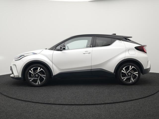 Toyota C-HR 2.0 Hybrid Style 184pk Dealer O.H. | Half Lederen Sportstoelen | Navigatie | Apple Carplay | Camera | DAB | LED Koplampen | Parkeersensoren | Stoel & Stuurverwarming | Cruise Control |
