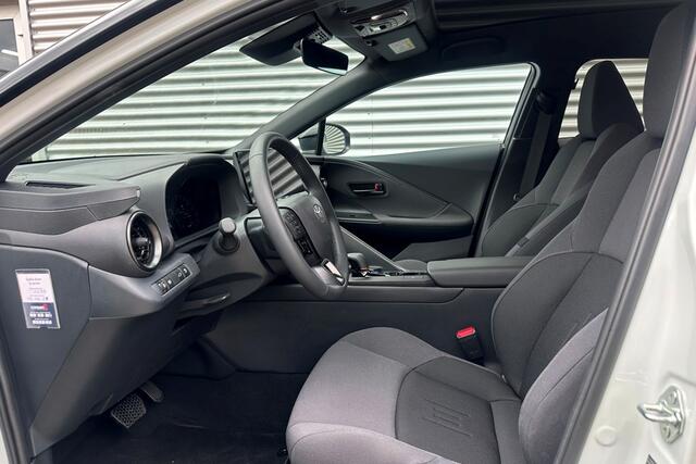Toyota C-HR 2.0 Hybrid 200 Edition Two-Tone / Panorama-dak