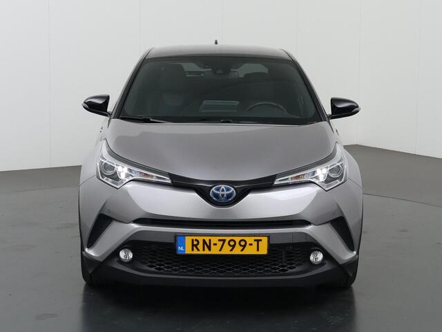 Toyota C-HR 1.8 Hybrid Black Edition | Lederen Bekleding | JBL Audio | Dodehoekdetectie | Navigatie | Stoelverwarming |