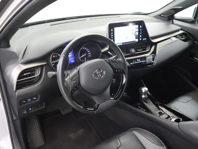 Toyota C-HR 1.8 Hybrid Black Edition | Lederen Bekleding | JBL Audio | Dodehoekdetectie | Navigatie | Stoelverwarming |