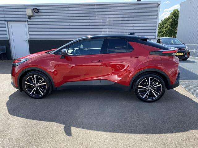 Toyota C-HR 1.8 Hybrid Executive Dodehoekdetectie, parkeersensoren voor & achter, adaptieve cruise control, Apple CarPlay/Android Auto,