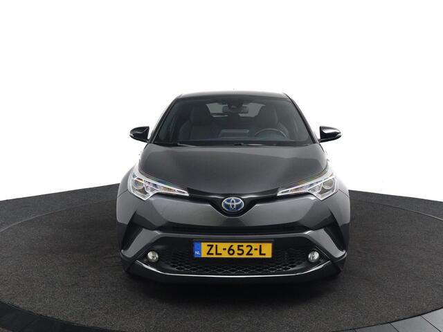 Toyota C-HR 1.8 Hybrid Bi-Tone Plus | Trekhaak | JBL Audio | Lederen Bekleding | Navigatie | Parkeersensoren Rondom |