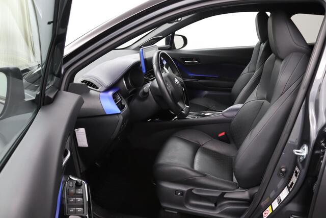 Toyota C-HR 1.8 Hybrid Bi-Tone Plus | Trekhaak | JBL Audio | Lederen Bekleding | Navigatie | Parkeersensoren Rondom |