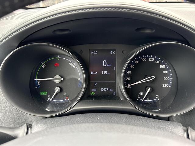 Toyota C-HR 1.8 Hybrid First Edition **NAVIGATIE/ DODEHOEK DETECTIE/ STOELVERWARMING/ GARANTIE**