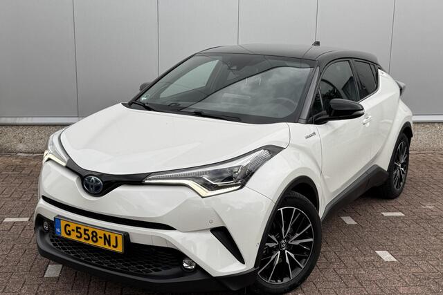 Toyota C-HR 1.8 Hybrid Style Ultimate Trekhaak, Navigatie, Dodehoekdetectie, Stoel- & Stuurverwarming, JBL, LMV, Achteruitrijcamera, Parkeersensoren voor + achter