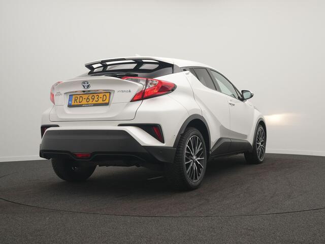 Toyota C-HR 1.8 Hybrid Executive - RIJKLAARPRIJS - Achteruitrijcamera - Stoelverwarming - All seasonbanden