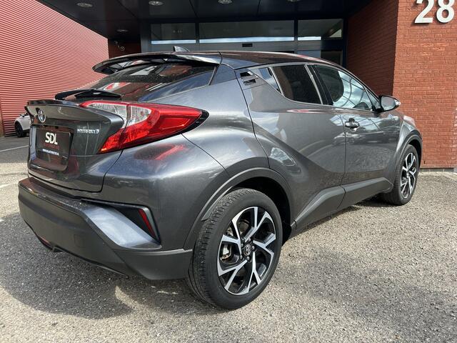 Toyota C-HR 1.8 Hybrid Dynamic // NAVI // CLIMA // CAMERA // CRUISE // STOELVERWARMING
