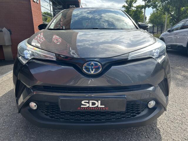 Toyota C-HR 1.8 Hybrid Dynamic // NAVI // CLIMA // CAMERA // CRUISE // STOELVERWARMING