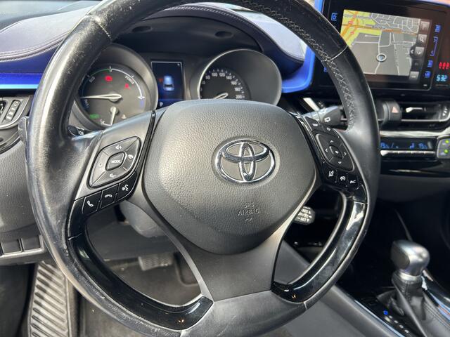 Toyota C-HR 1.8 Hybrid Dynamic // NAVI // CLIMA // CAMERA // CRUISE // STOELVERWARMING