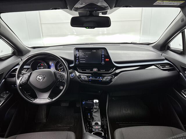 Toyota C-HR 1.8 Hybrid Black Edition | Stoel en Stuurverwarming | Trekhaak | Apple Carplay / Android Auto | Blindspot |
