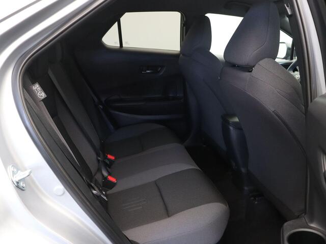 Toyota C-HR 1.8 Hybrid 140 Dynamic | Stoel, Stuur en Voorruitverwarming | Keyless Entry | Adaptieve Cruise Control | Elektrische Achterklep |