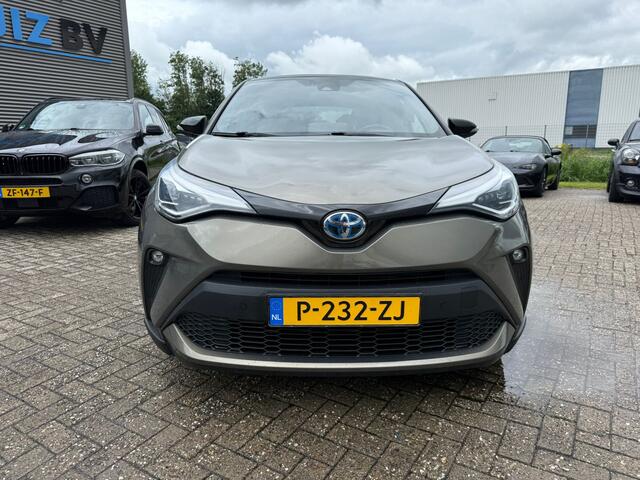 Toyota C-HR 1.8 Hybrid Executive Camera Stuurverwarming