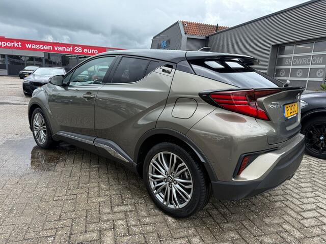 Toyota C-HR 1.8 Hybrid Executive Camera Stuurverwarming