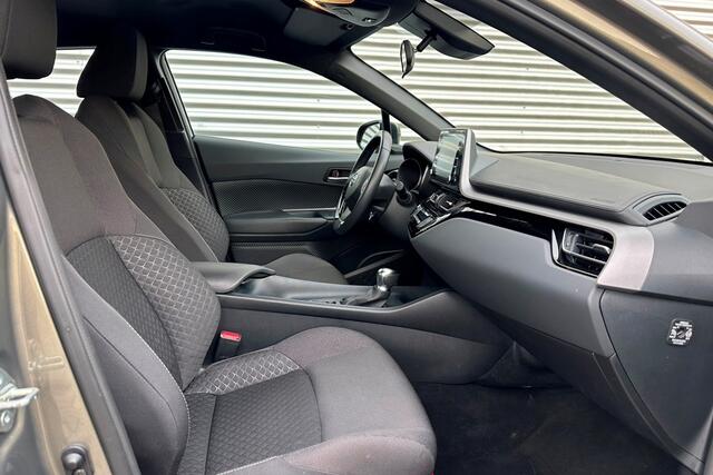 Toyota C-HR 1.8 Hybrid Active Navi / Camera / CarPlay