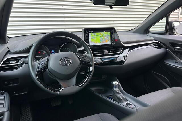 Toyota C-HR 1.8 Hybrid Active Navi / Camera / CarPlay