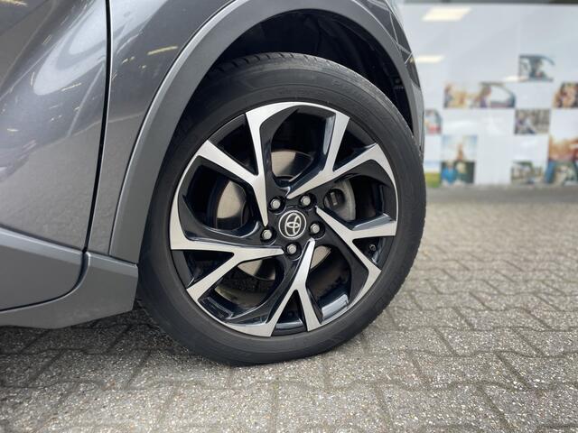 Toyota C-HR 2.0 Hybrid Dynamic | Navi | Afneembare Trekhaak | Apple CarPlay