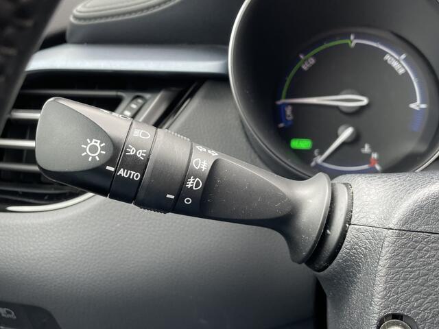 Toyota C-HR 2.0 Hybrid Dynamic | Navi | Afneembare Trekhaak | Apple CarPlay