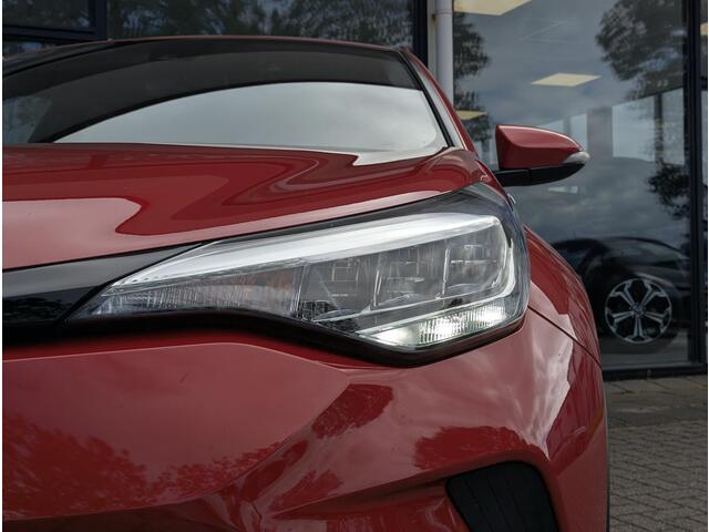 Toyota C-HR 1.8 Hybrid Active | Afn. trekhaak | Camera | Led | Adapt. cruise | Facelift model
