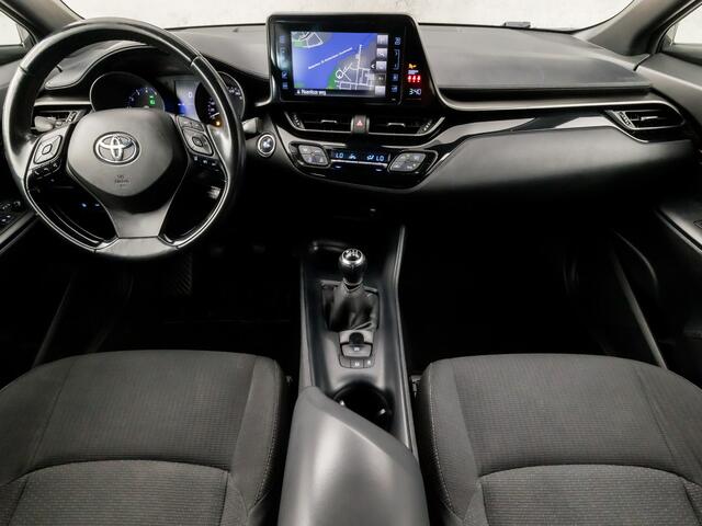 Toyota C-HR 1.2 Design (NAVIGATIE, CAMERA, XENON, SPORTSTOELEN, LANE ASSIST, ZWART HEMEL, BOTS HERKENNING, BLUETOOTH, CRUISE CONTROL, CLIMATE CONTROL, NIEUWSTAAT)