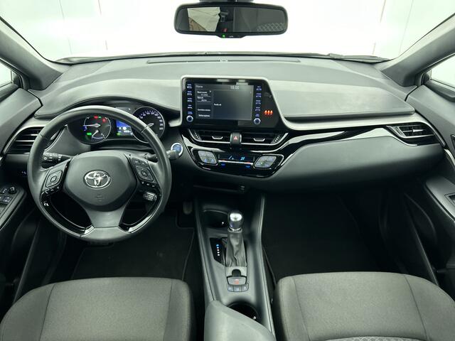 Toyota C-HR 1.8 Hybrid Active | Climate Control | Camera | DAB | Smart Key |