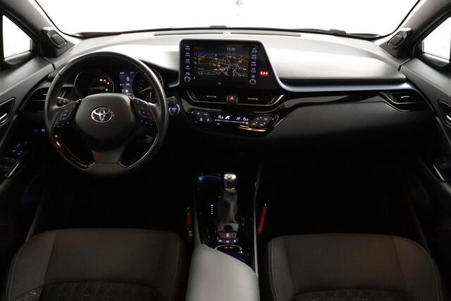 Toyota C-HR 1.8 Hybrid Style Chrome pakket | JBL premium | Camera | Trekhaak | stoelverwarming |