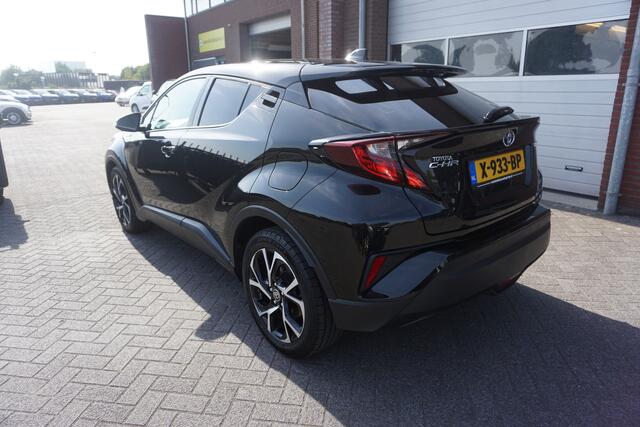 Toyota C-HR 1.8 HYBRID BUSINESS PLUS DEALER ONDERHOUDEN ANDROID-APPLECARPLAY(NAVI) CAMERA STOEL+STUUR+VOORRUITVERWARMING 18INCH KEYLESS LED KEYLESS CLIMA CRUISE ENZ...
