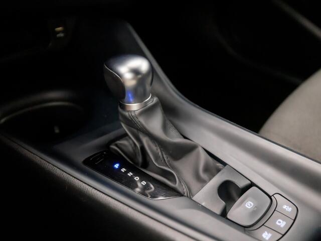 Toyota C-HR 1.8 Hybrid Active Sport Automaat (APPLE CARPLAY, NAVIGATIE, CAMERA, ADAPTIVE CRUISE, ZWART HEMEL, SPOR0TSTOELEN, LANE ASSIST, CRUISE, LED KOPLAMPEN, NIEUWSTAAT)