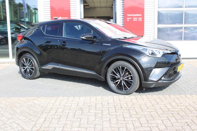 Toyota C-HR 1.8 Hybrid Executive *Met Trekhaak!*
