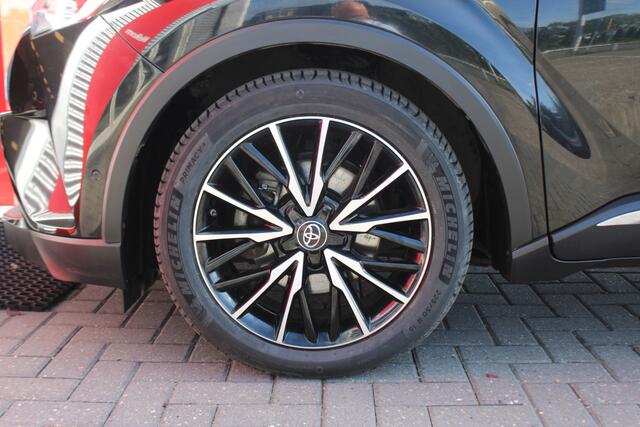 Toyota C-HR 1.8 Hybrid Executive *Met Trekhaak!*