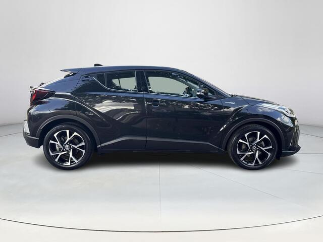 Toyota C-HR 1.8 Hybrid Dynamic | 06-10141018 Voor meer informatie