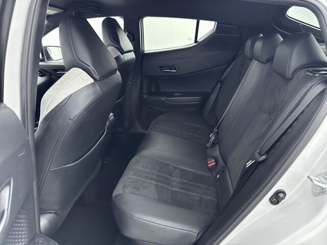 Toyota C-HR 2.0 Hybrid GR-Sport Limited | Apple Carplay/Android Auto | Stoel-/Stuur verwarming | Lichtmetalen Velgen | Bi-Tone Metaallak |