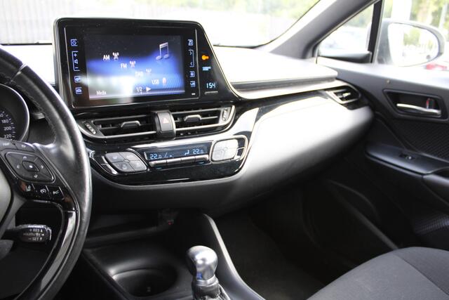 Toyota C-HR 1.8 Automaat Hybrid Dynamic navi/17"LM /trekhaak/cruise/camera/clima