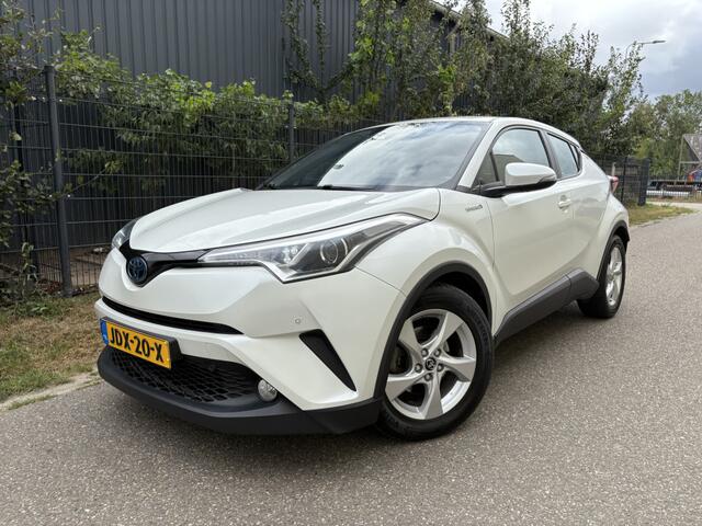 Toyota C-HR 1.8 Hybrid Style / AUTOMAAT / NAVI / CRUISE / 156dkm!