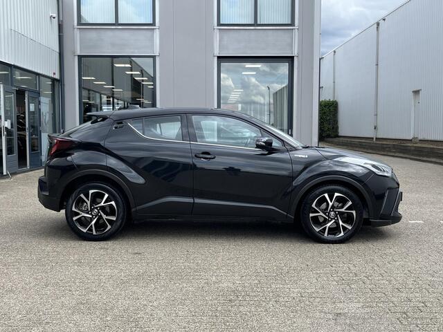 Toyota C-HR 1.8 Hybrid Dynamic | NL Auto/1e Eig./Voll.Historie/Navi/Clima/Adapt.Cruise/Camera/18"