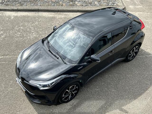 Toyota C-HR 1.8 Hybrid Dynamic CAMERA NAVI ADAP CRUISE ECC TREKHAAK LMV