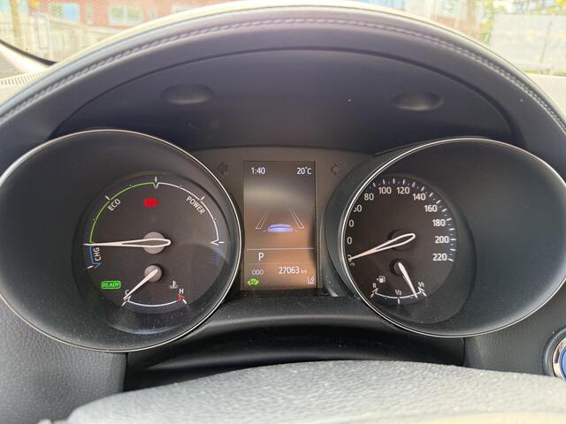 Toyota C-HR 1.8 Hybrid First Edition Bi-Tone | Apple Carplay & AndroidAUTO | Camera | Elektrisch inklapbare buitenspiegels |