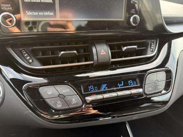 Toyota C-HR 1.8 Hybrid First Edition Bi-Tone | Apple Carplay & AndroidAUTO | Camera | Elektrisch inklapbare buitenspiegels |