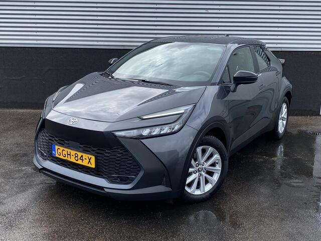 Toyota C-HR 1.8 Hybrid 140 Active Navigatie Apple CarPlay/Android Auto, dodehoek detectie, keyless, adaptieve cruise control, NL-auto! BTW-auto, 1e eign.