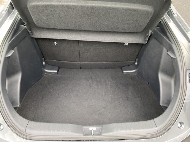 Toyota C-HR 1.8 Hybrid 140 Active Navigatie Apple CarPlay/Android Auto, dodehoek detectie, keyless, adaptieve cruise control, NL-auto! BTW-auto, 1e eign.