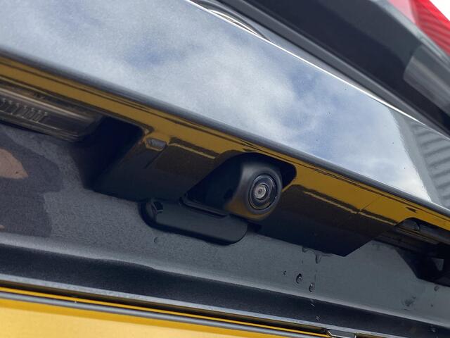 Toyota C-HR 1.8 Hybrid 140 Active Navigatie Apple CarPlay/Android Auto, dodehoek detectie, keyless, adaptieve cruise control, NL-auto! BTW-auto, 1e eign.