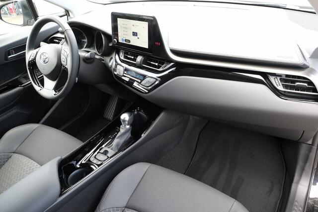 Toyota C-HR 2.0 Hybid 184PK Dynamic Automaat | Apple CarPlay / Android Auto