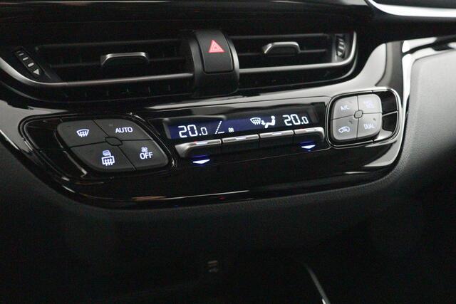Toyota C-HR 1.8 Hybrid Dynamic | Apple Carplay/Android Auto | Parkeersensoren | Navigatie | Parkeercamera |