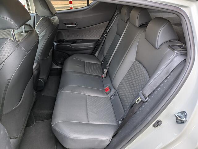 Toyota C-HR 2.0 Hybrid Executive, 183 pk JBL Leder, Navi.