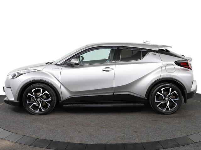 Toyota C-HR 1.8 Hybrid Executive | Parkeer sensoren | Navigatie | Stoelverwarming |