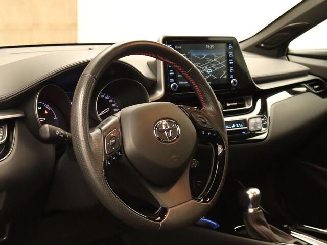 Toyota C-HR 2.0 Hybrid GR-Sport - ORIGINEEL NEDERLANDSE AUTO - TREKHAAK (TREKGEWICHT 725 KG) - ADAPTIEVE CRUISE CONTROL - DODEHOEKDETECTIE - APPLE CARPLAY/ANDROID AUTO - FULL LED KOPLAMPEN - KEYLESS ENTRY/START - NAVIGATIE FULL MAP - STOELVERWARMING VOORZIJDE